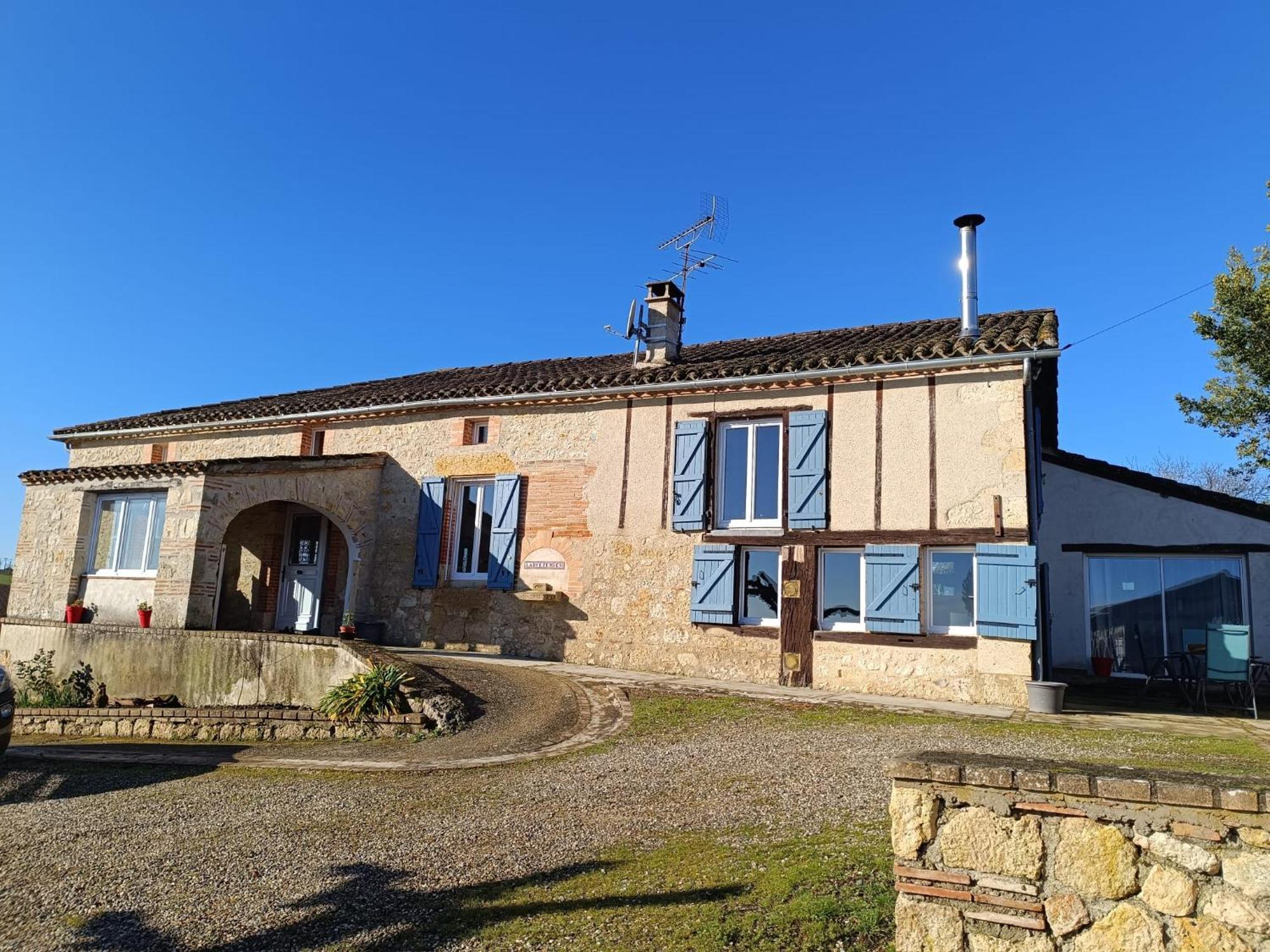 Maison D'Hotes La Fezendes Miradoux Exterior photo